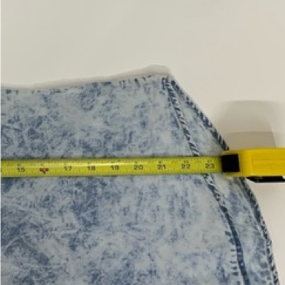 Thread & Supply Retro Acid Wash Blue Cuffed Short Sleeve V-Neck Popover Shirt - Picture 14 of 14